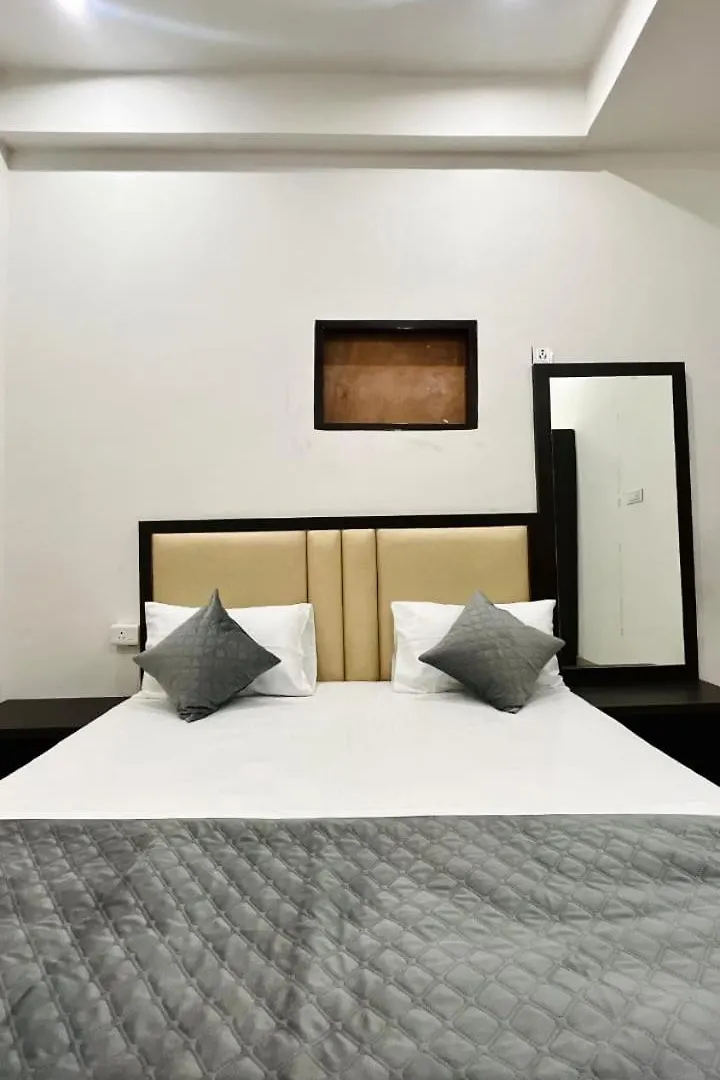 Dhaneshwari Luxury Homestay 바라나시