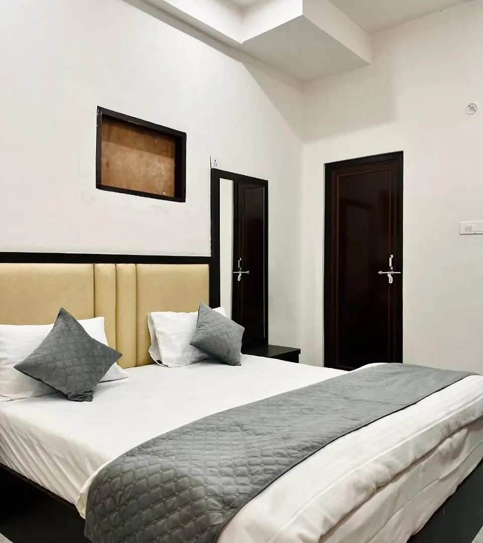 Dhaneshwari Luxury Homestay 바라나시