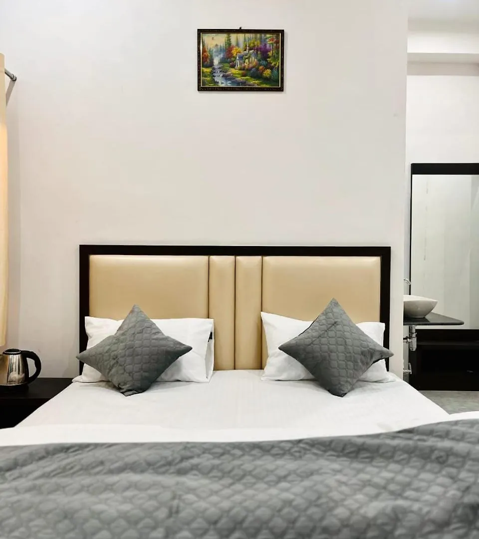 Dhaneshwari Luxury Homestay 바라나시